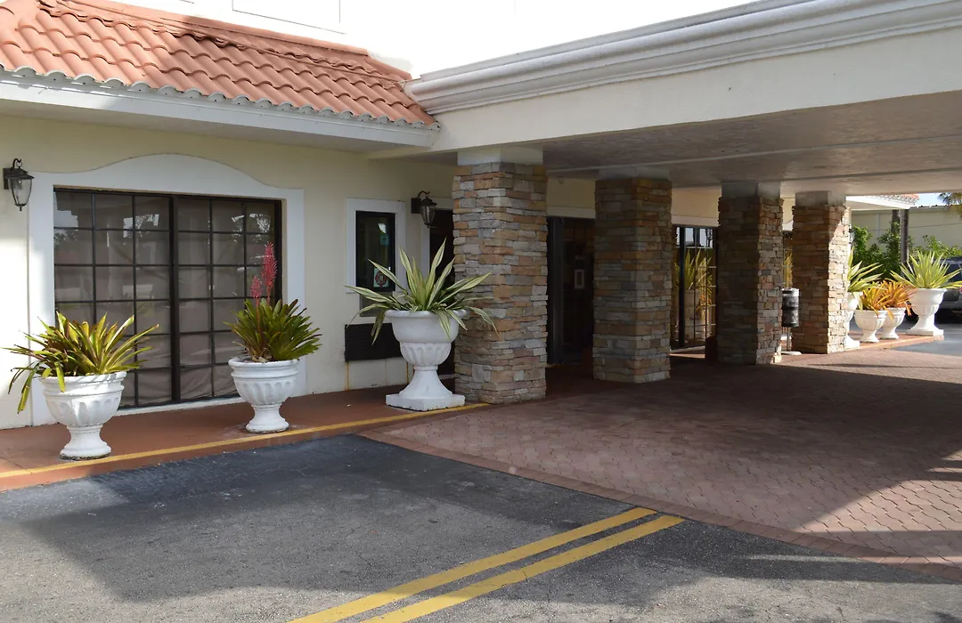Americas Best Value Inn Fort Myers-1