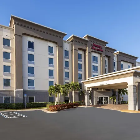 Hampton Inn & Suites Fort Myers-Colonial Boulevard-3
